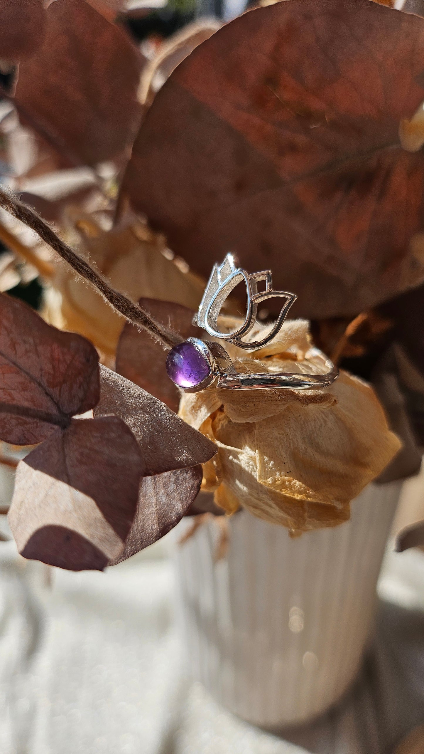 bague en argent 925, ajustable ornée d'une améthyste, pour les femmes en recherche de sérénité et de paix intérieure