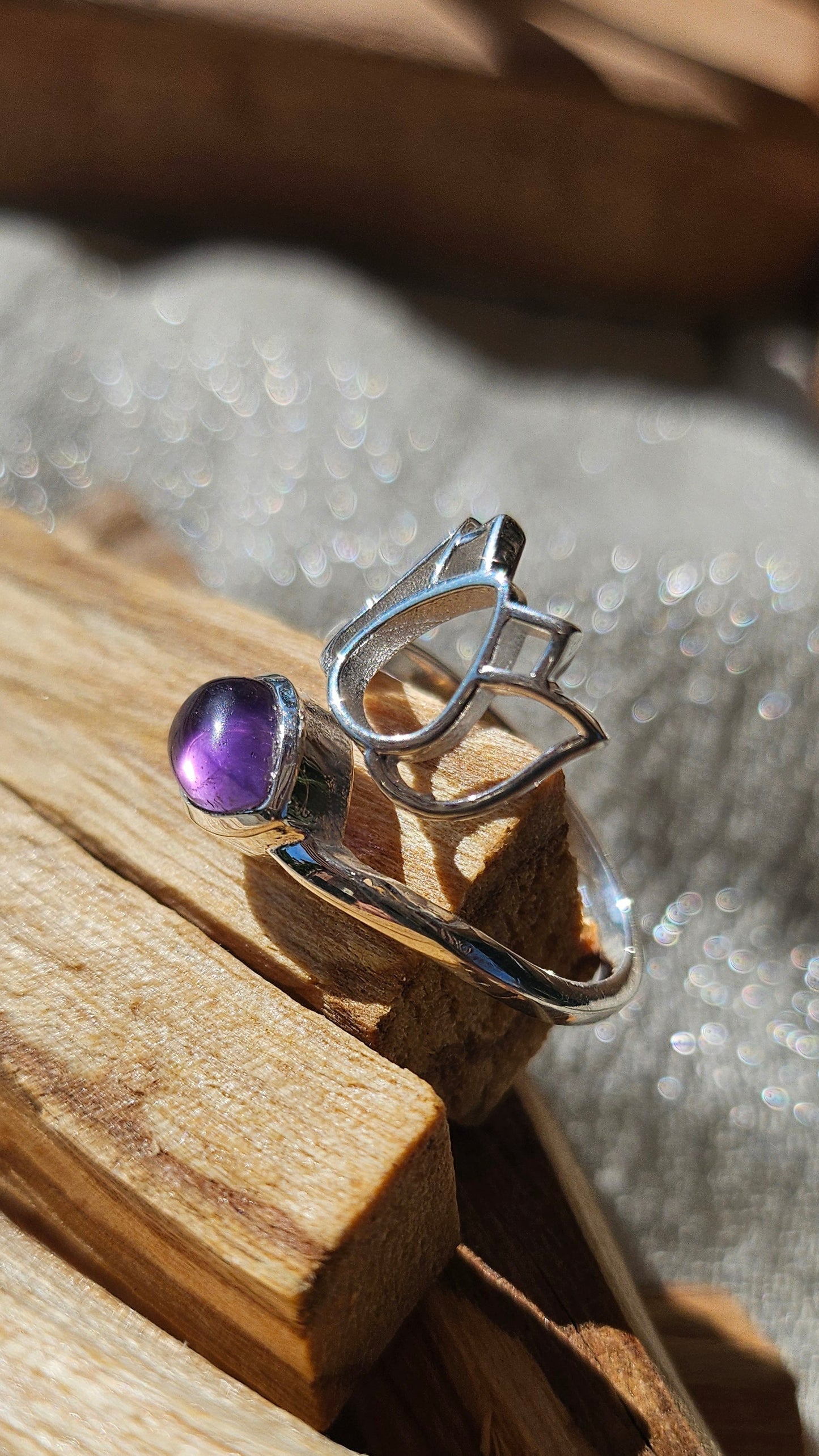 bague en argent 925, ajustable ornée d'une améthyste, pour les femmes en recherche de sérénité et de paix intérieure