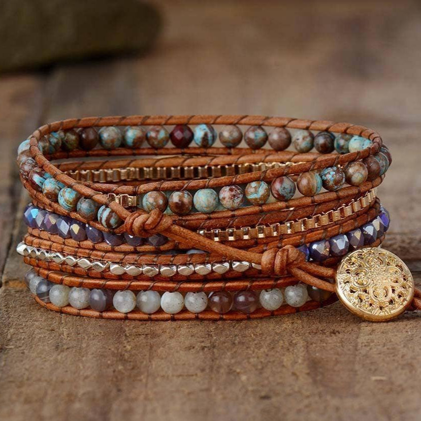 Bracelet en cuir marron, fait main, avec une magnifique labradorite, pierre de protection et véritable éponge aux ondes négatives, idéale pour les soignants et les personnes empathes