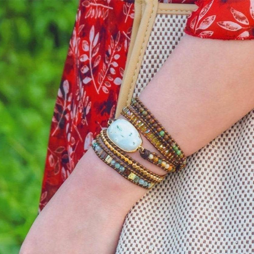 "bracelet wrap agate et jaspe pour les femmes, bijou lithothérapie Bulle d'Âme favorise l'ancrage et la confiance en soi"