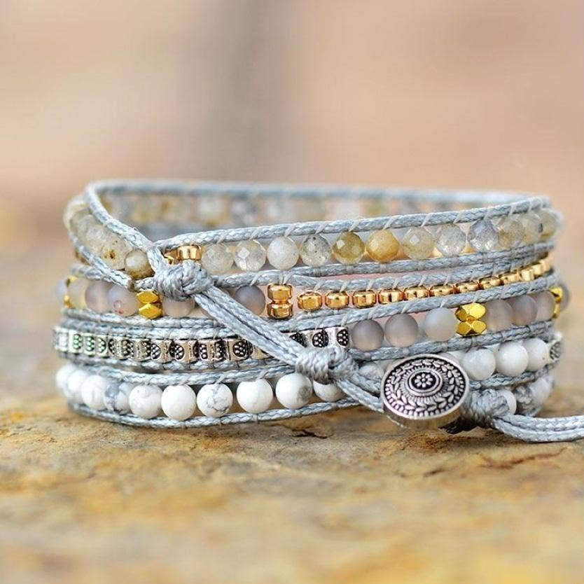 ✨ Vertus des pierres naturelles

🌸 Quartz rose – Amour, douceur et guérison du cœur
• Pierre de l’amour de soi et de la tendresse
• Apaise les blessures affectives, les peines de cœur et la tristesse
• Favorise une ouverture émotionnelle en douceur
• Chakra associé : Cœur
• Astuce : à porter lors des périodes de vulnérabilité ou de reconstruction affective

Lithothérapie, pierres naturelles, quartz rose, cristal